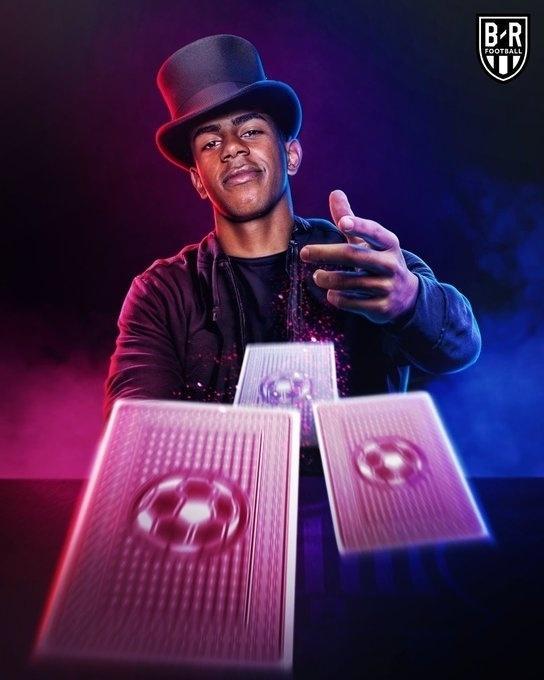 开云体育官网-18岁230天！亚马尔首次戴帽，巴萨史上第一人，将破92年神纪录